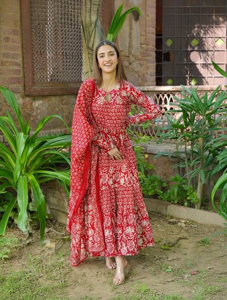 AASTIK FASHION cotton blend kurta pant dupatta set