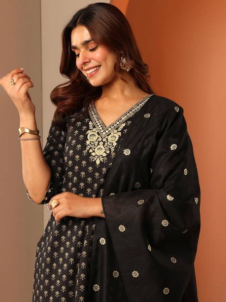 AASTIK FASHION cotton blend kurta pant dupatta set