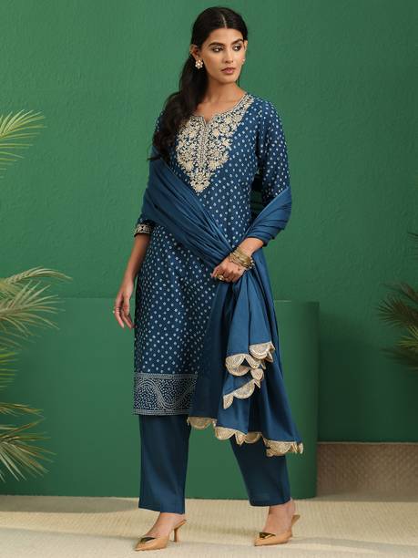 AASTIK FASHION cotton blend kurta pant dupatta set