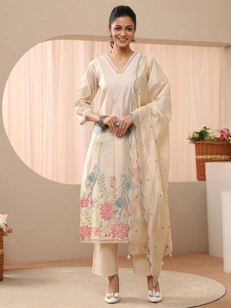AASTIK FASHION chanderi kurta pant dupatta set